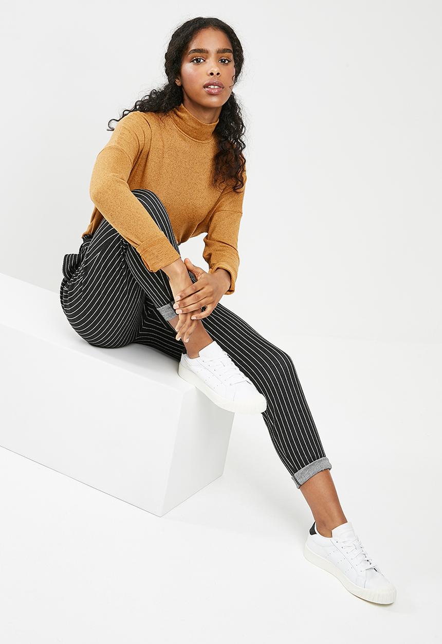 dailyfriday - Slouchy turtleneck top - yellow