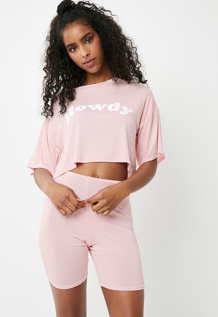 Missguided - Oversized slogan print cycling short pyjama set - pink 