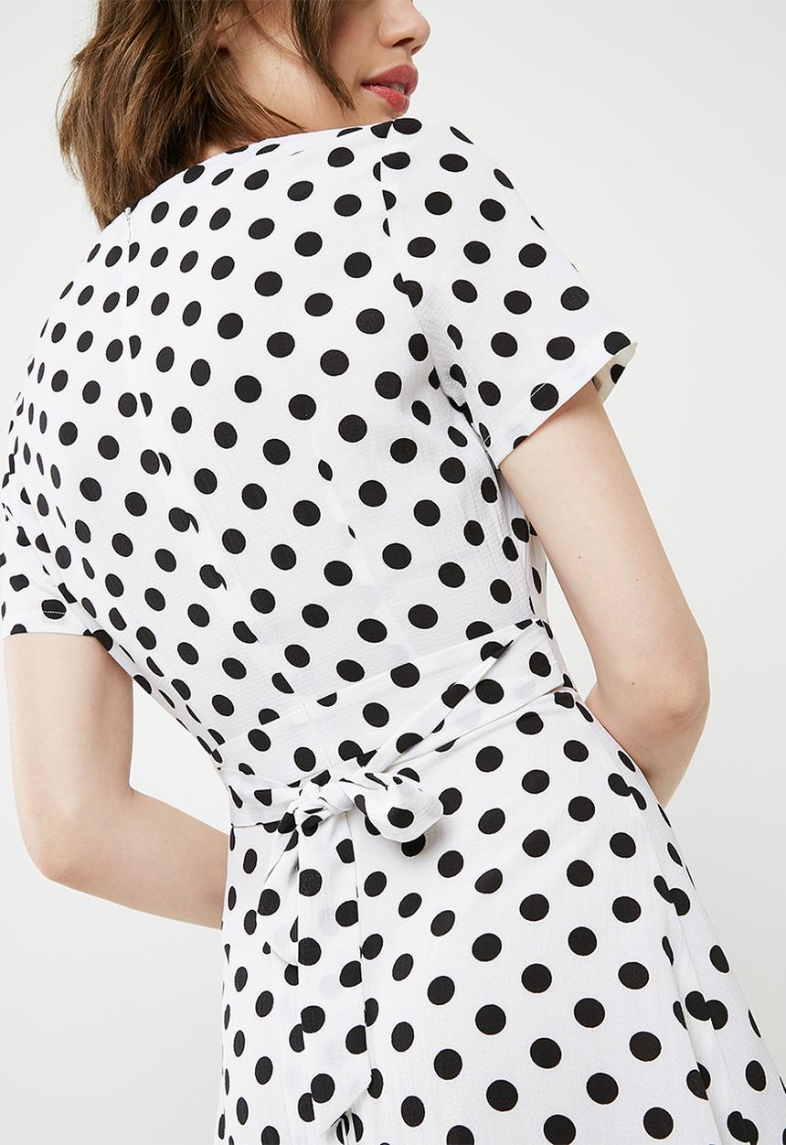Missguided - Contrast wrap over tie waist mini dress - black & white 
