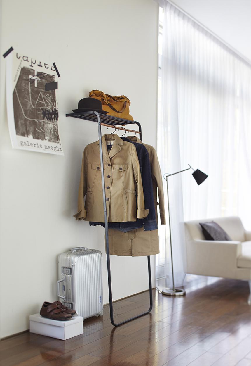 Yamazaki - Tower leaning rail with shelf - black