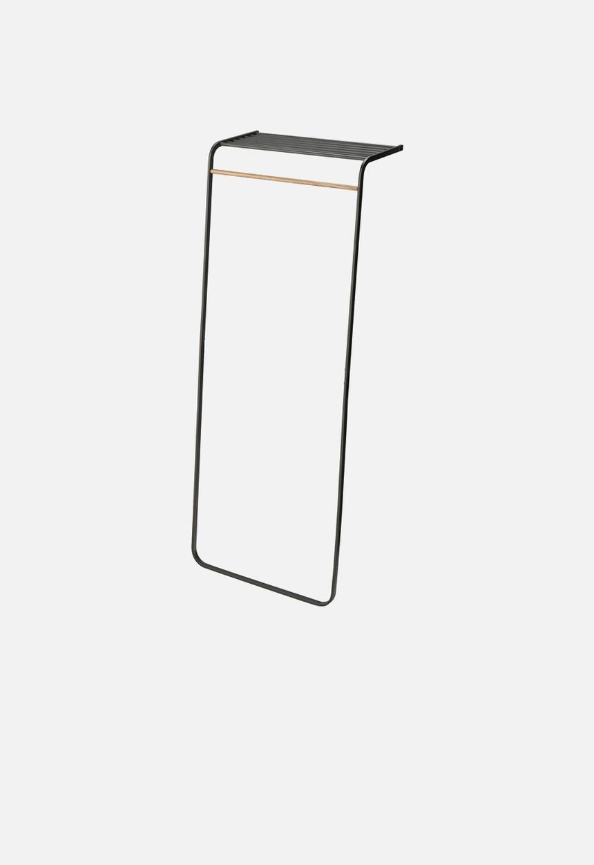 Yamazaki - Tower leaning rail with shelf - black