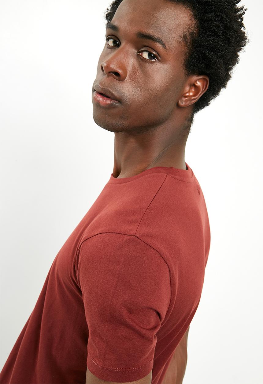 Superbalist - Curved hem longline tee - maroon