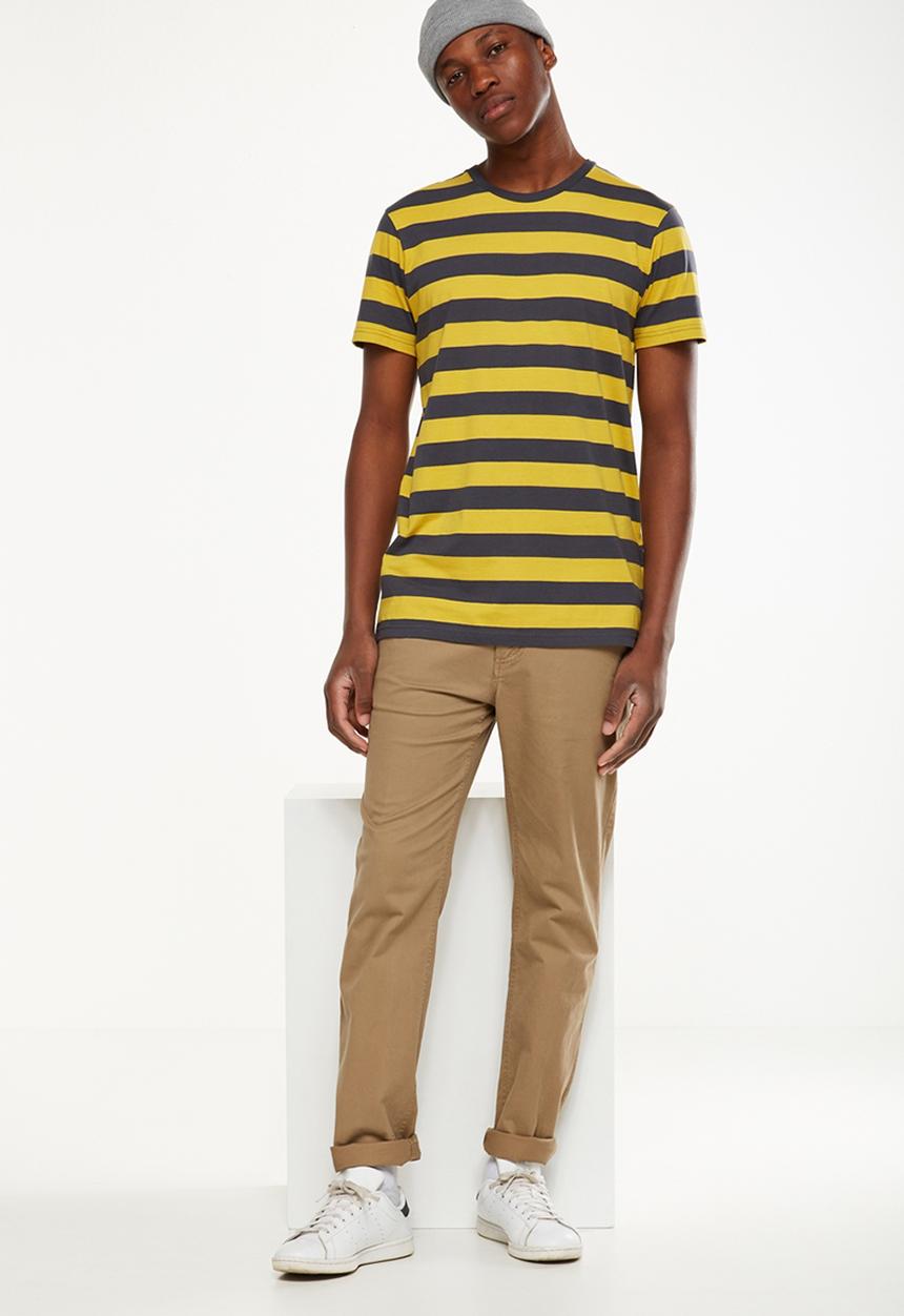 Cotton On - Tbar premium crew tee - blue & yellow 