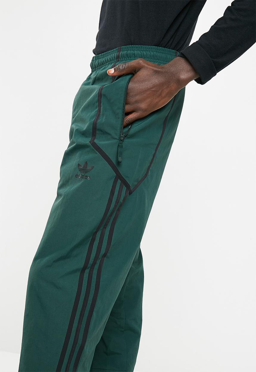 adidas Originals - Taped wind pant - green 