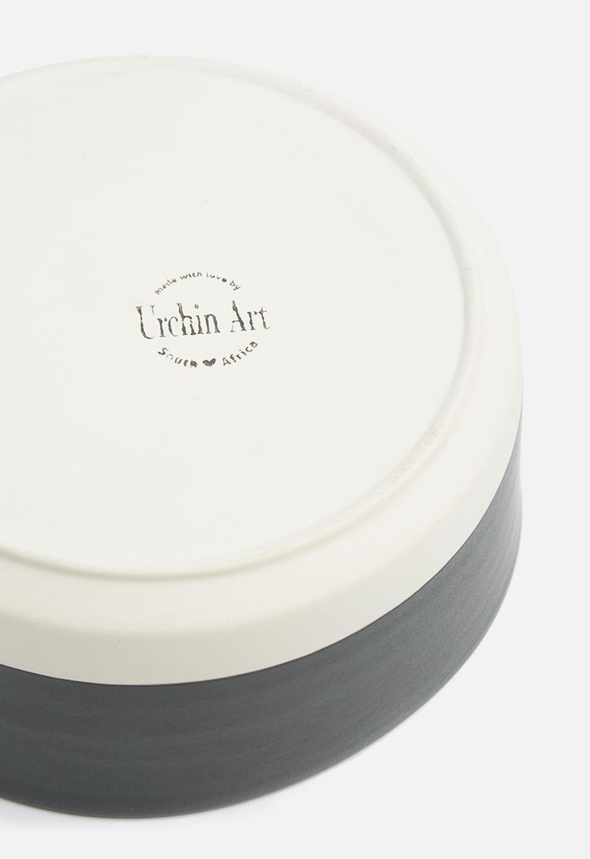 Urchin Art - Urban edge salad bowl - black & white