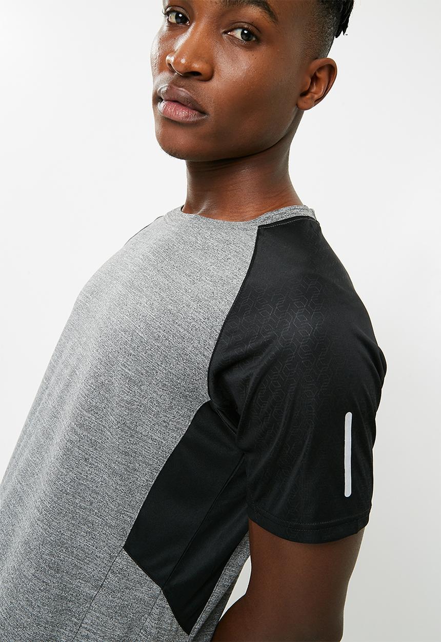basicthread - Poly stretch panel tee - grey & black 