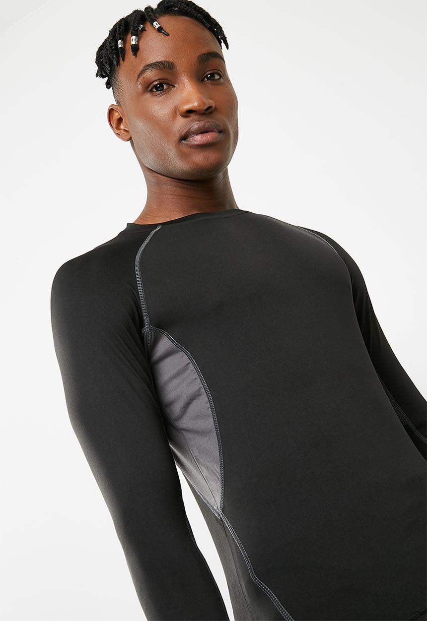 basicthread - Poly stretch panel tee - black 