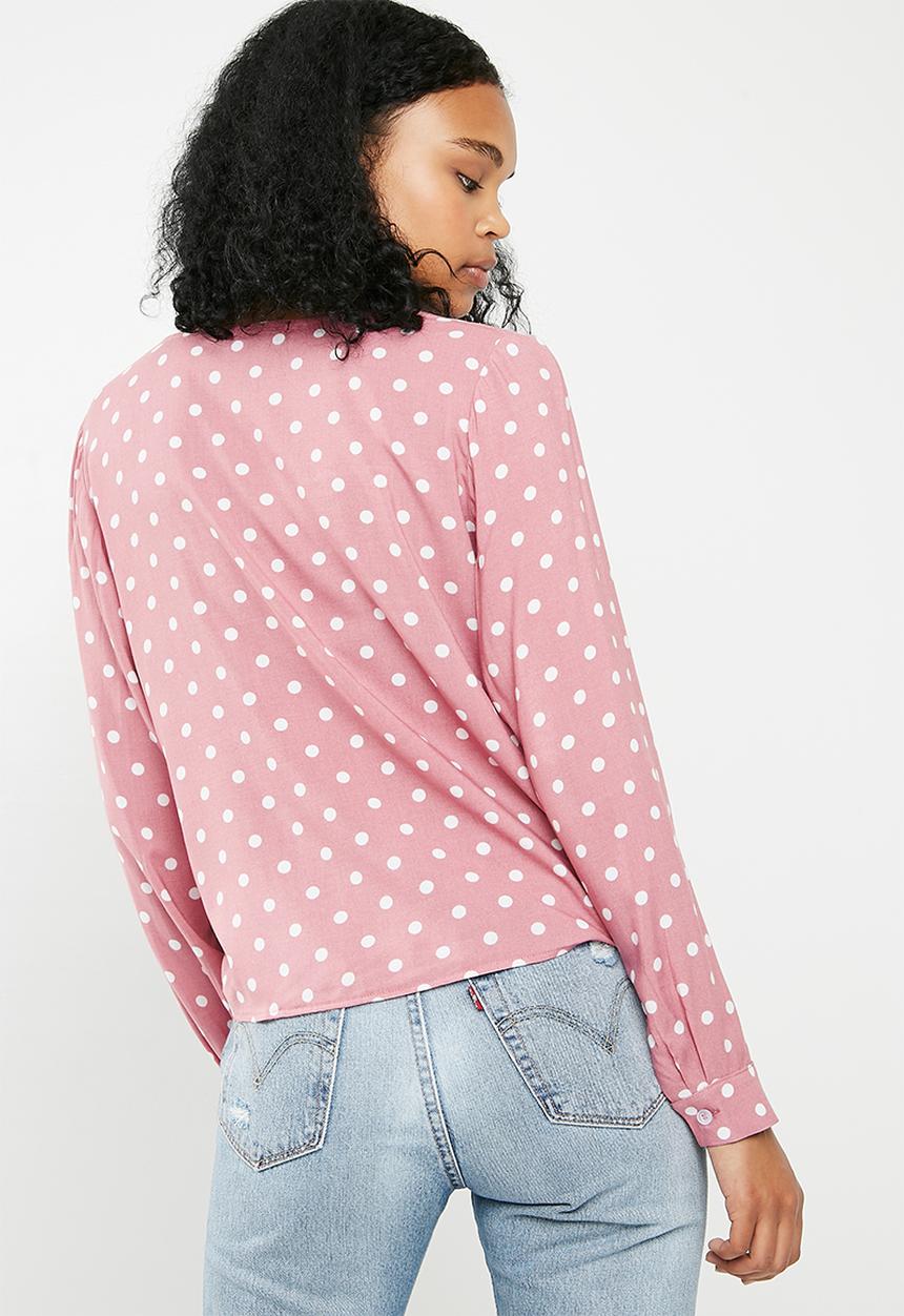 Superbalist - Soft V-neck button front shirt - pink 