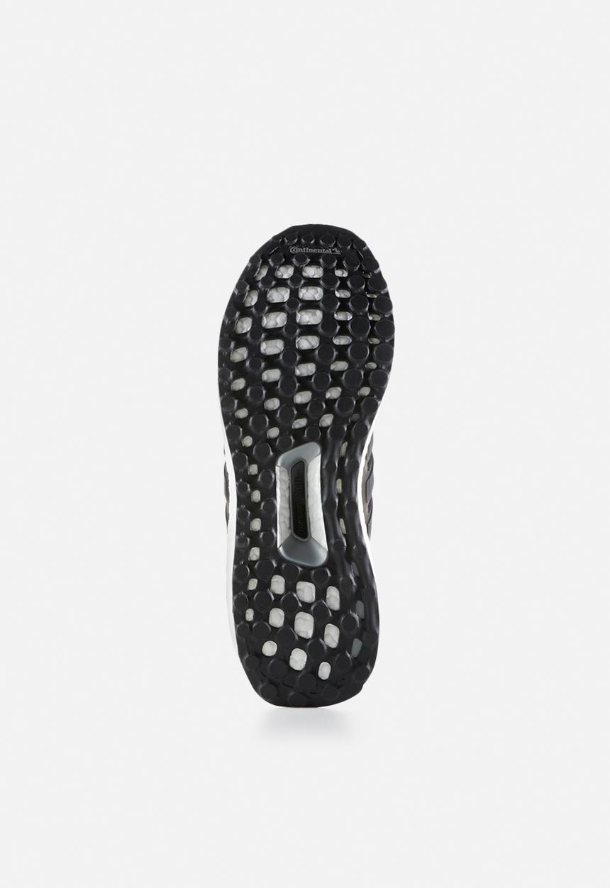 adidas Originals - UltraBOOST - Core Black 