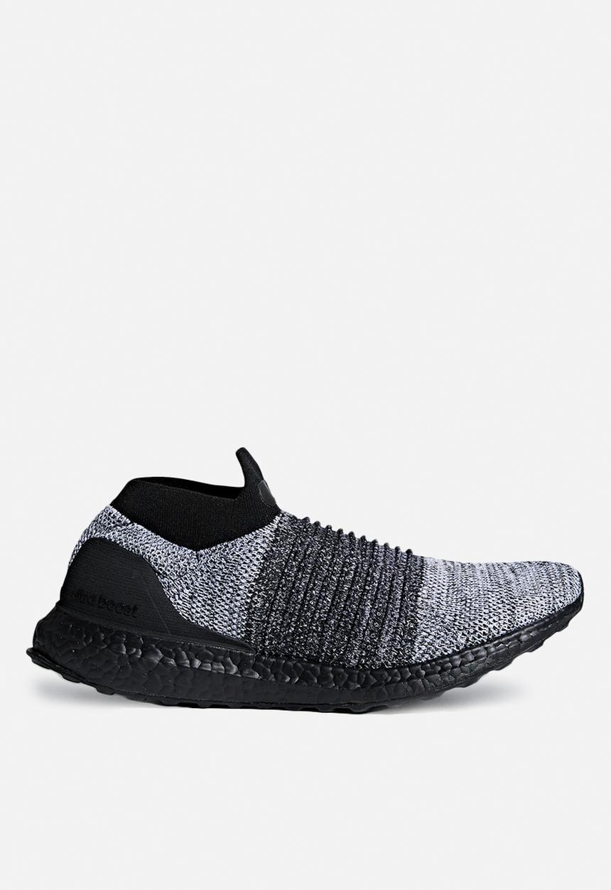 adidas Performance - UltraBOOST Laceless  - core black / white