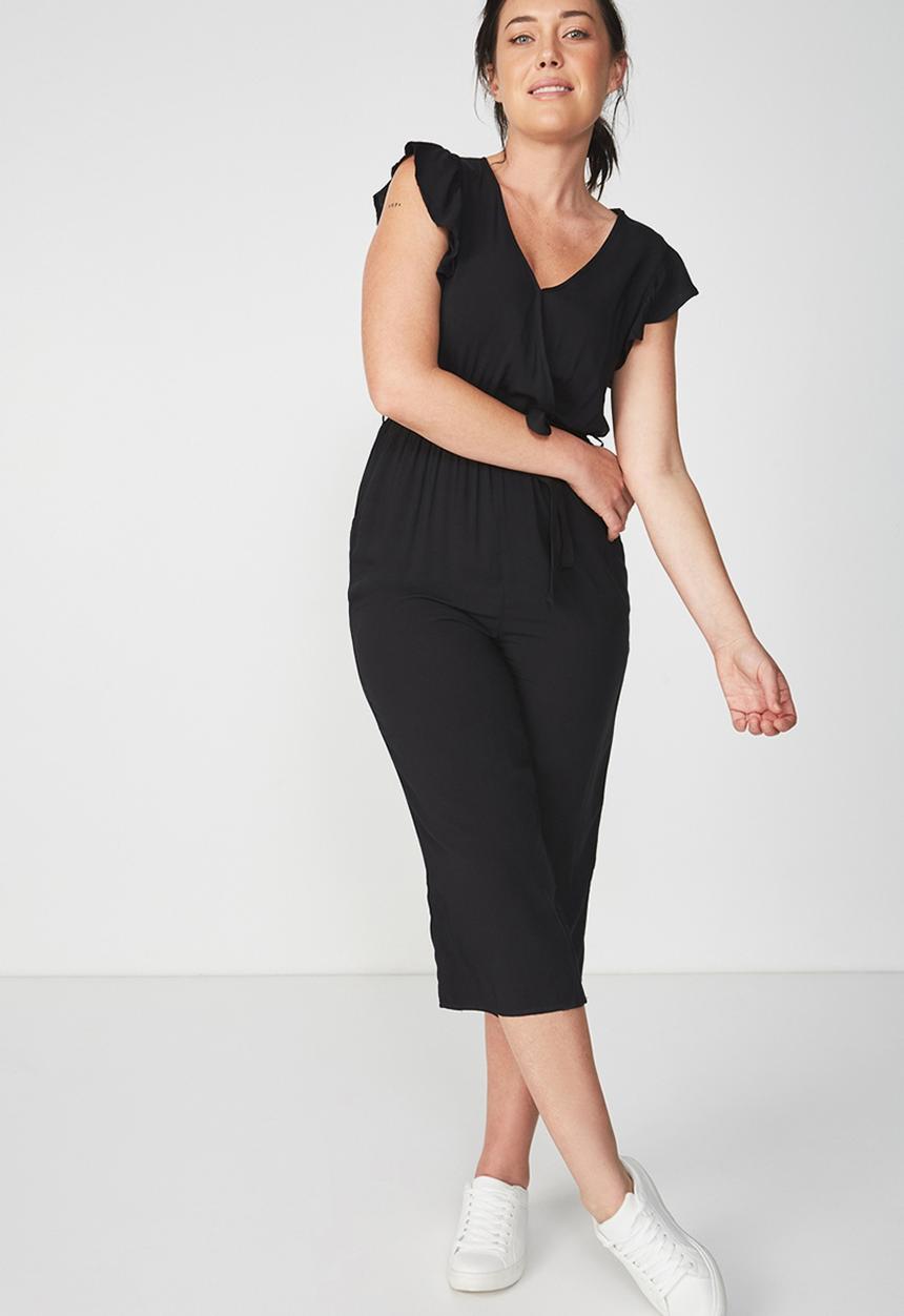 Cotton On - Woven Frankie v neck culotte jumpsuit - black