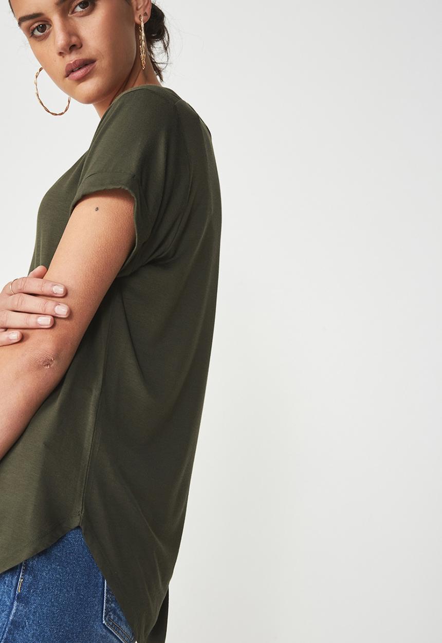 Cotton On - Karly short sleeve V-neck T-shirt - green