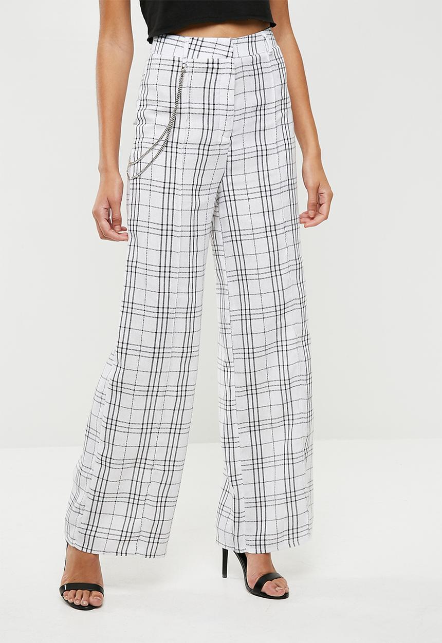 Missguided - Check print chain wide leg trousers - white & black 