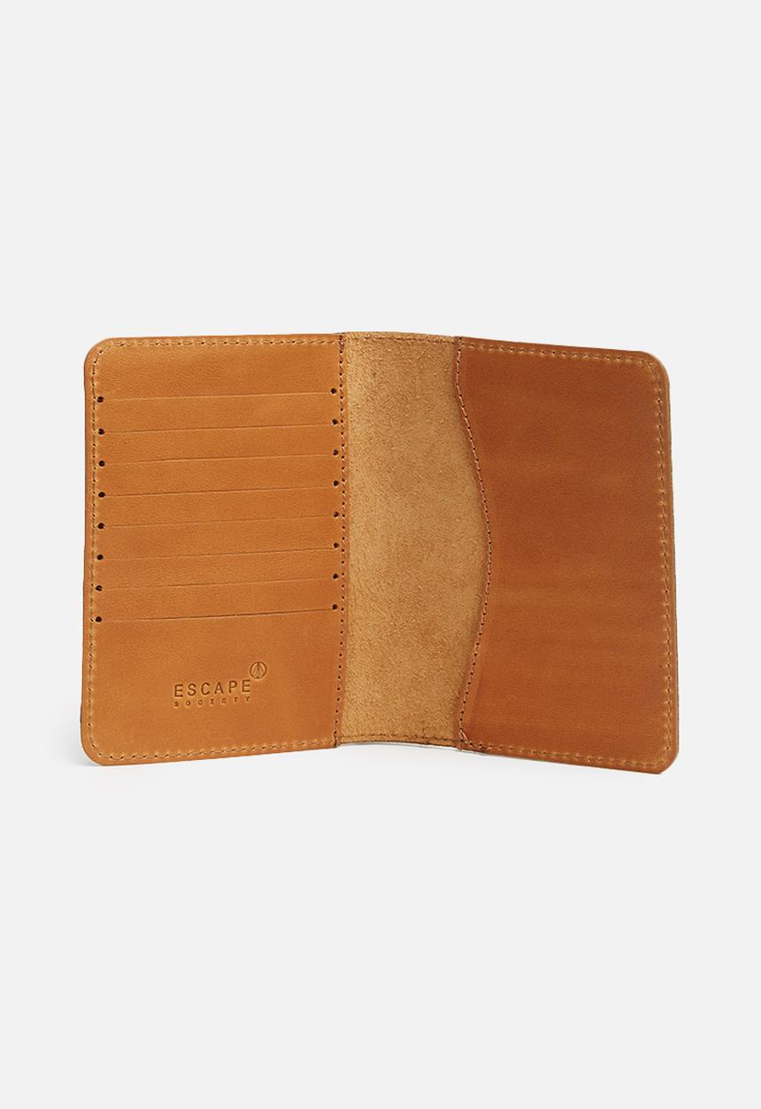 Escape Society - Leather passport holder - tan