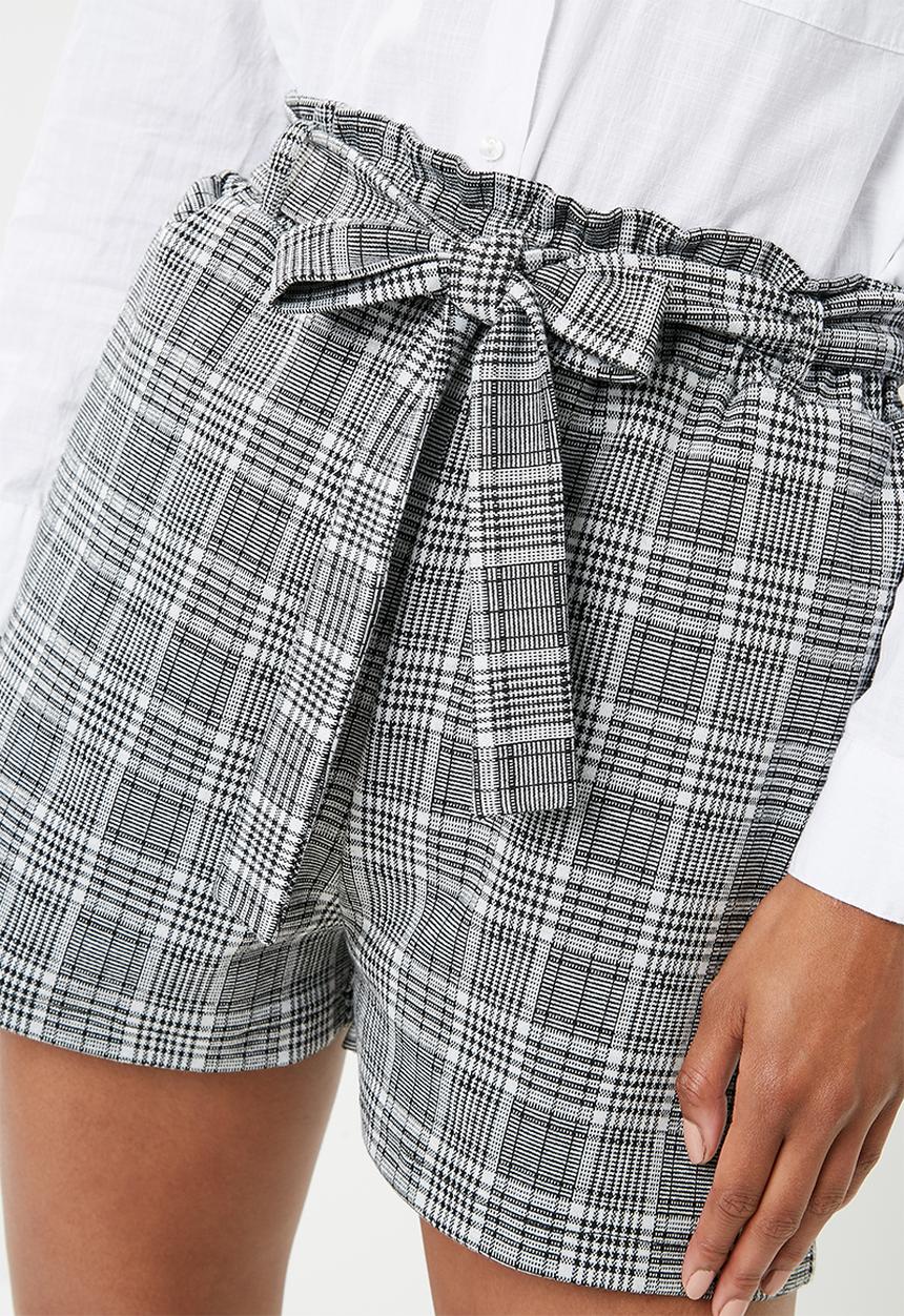 Superbalist - Knit self tie short - multi