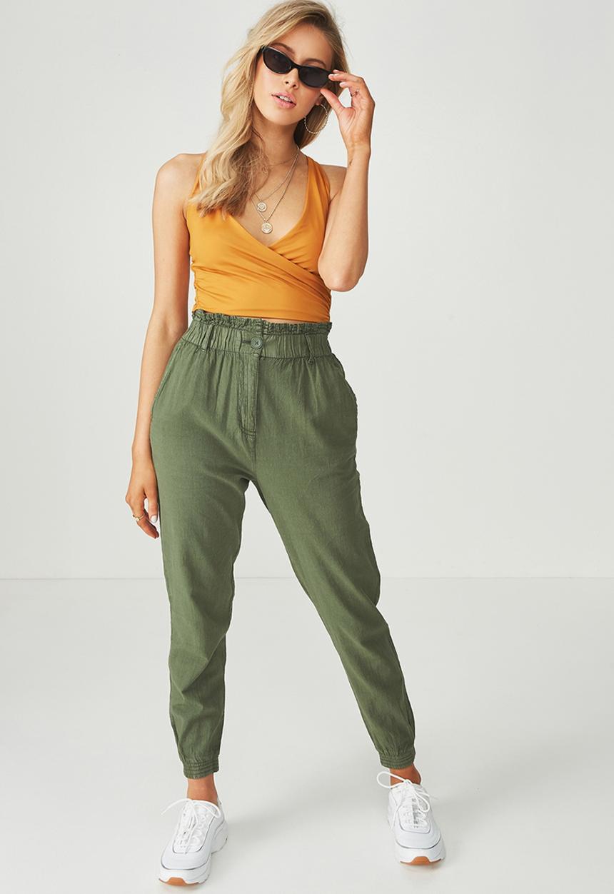 Supré  - Luxe wrap crop top - yellow