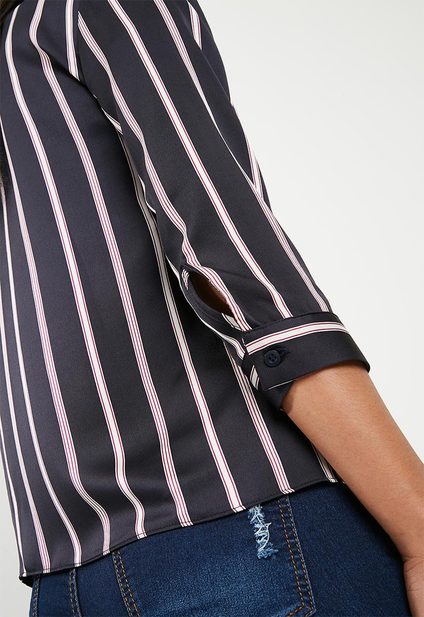 Superbalist - Soft V-neck shirt - multi