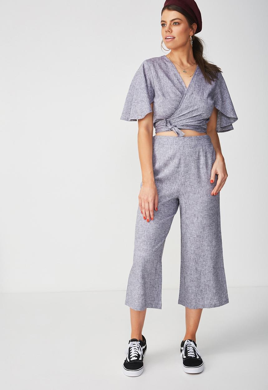 Supré  - Coco tie front top - grey 