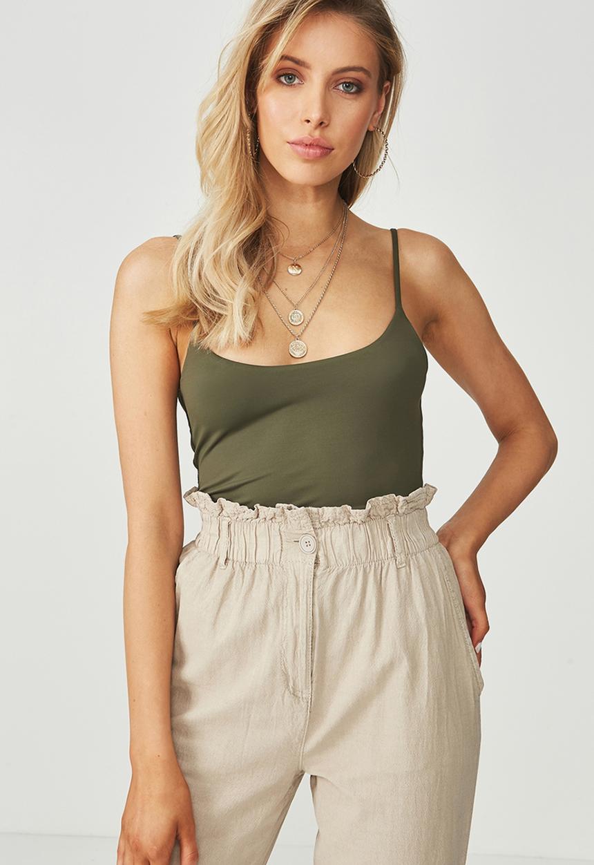 Supré  - Luxe scoop neck cami - khaki