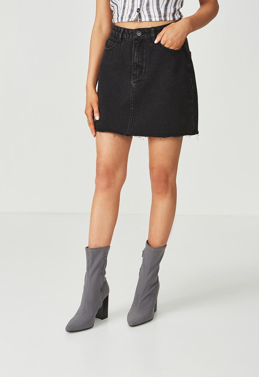 Supré  - The Blair Aline denim skirt - black