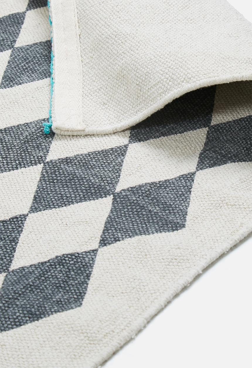 Sixth Floor - Croci printed rug - grey & blue