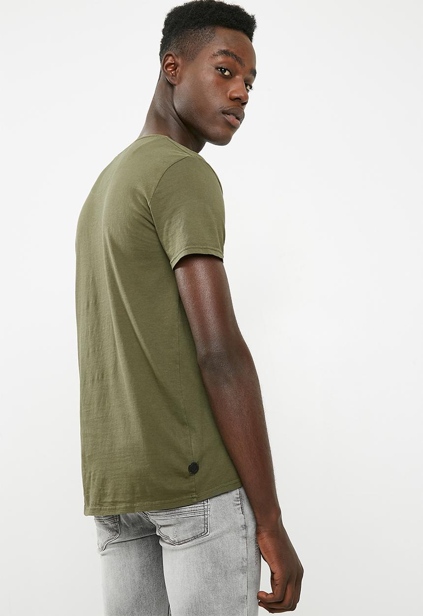S.P.C.C - Chevron lay-on front panel tee - olive