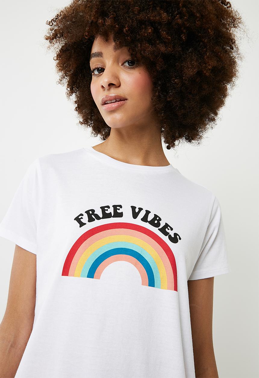 Superbalist - Scoop neck tee with graphic - white 