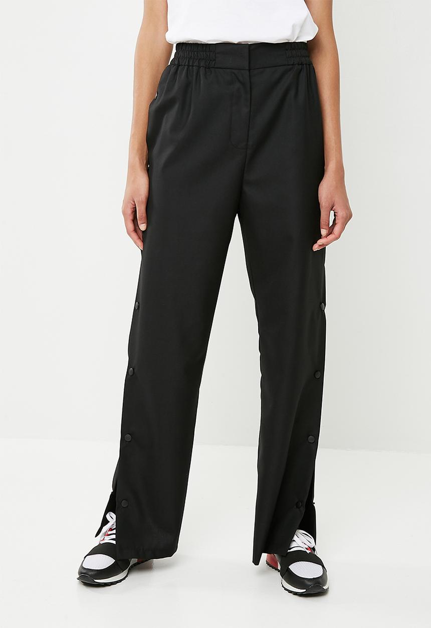 Superbalist - Long leg pant with popper detail - black
