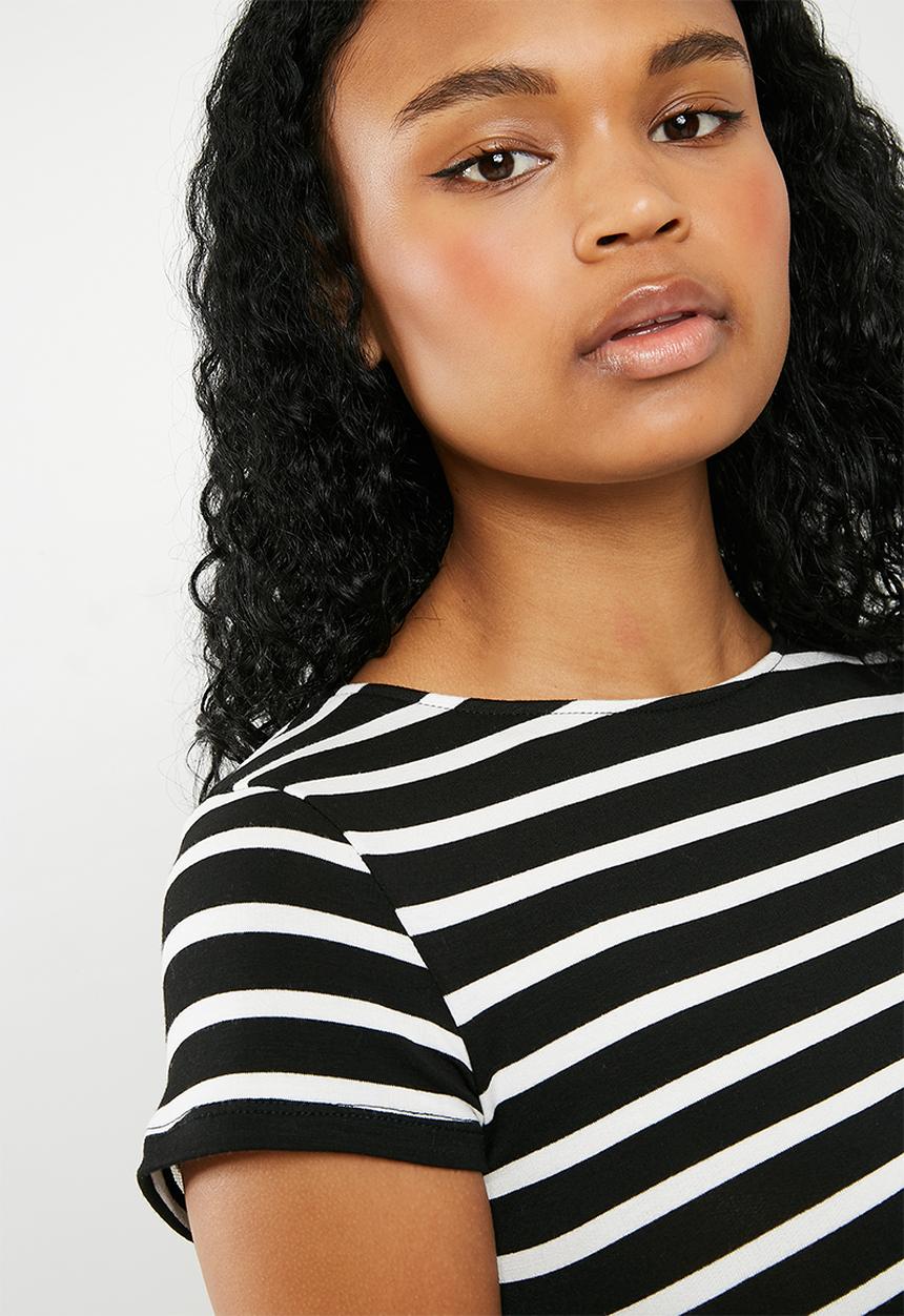 Superbalist - Bodycon tee dress with tie detail - black & white