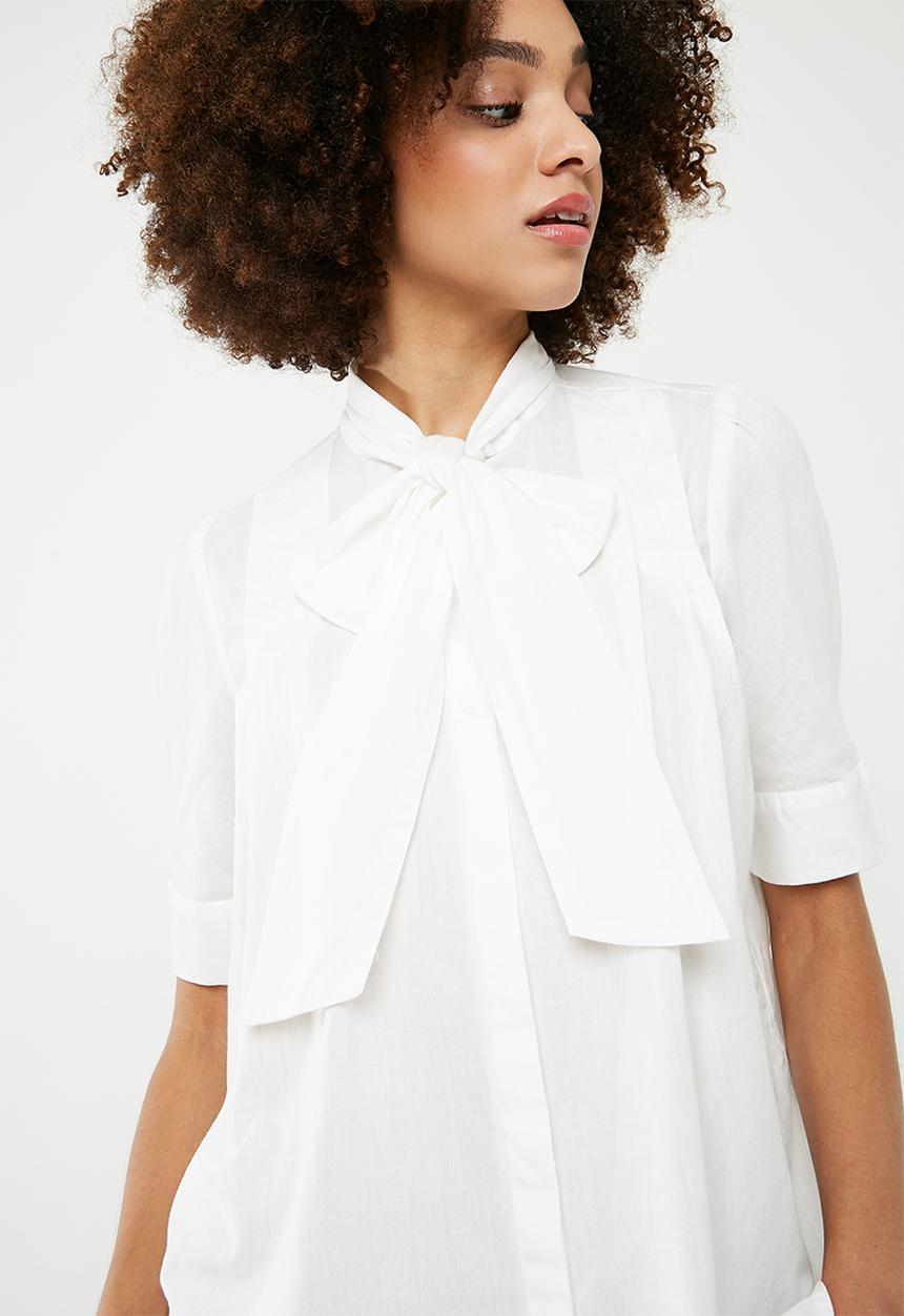 Vero Moda - Nicole 2/4 tie shirt - white 