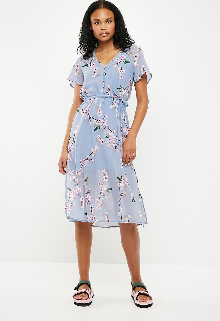 New Look - Anna floral lace midi dress - blue 