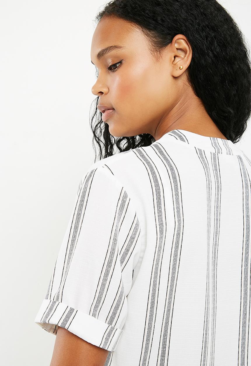 New Look - Peggy button detail boxy blouse - white 