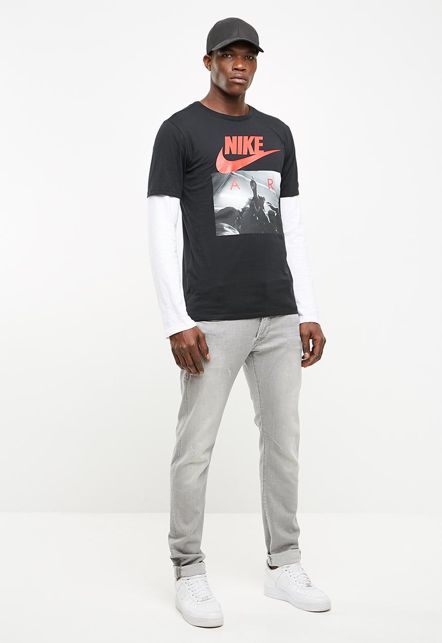 Nike - NSW short sleeve tee - black 