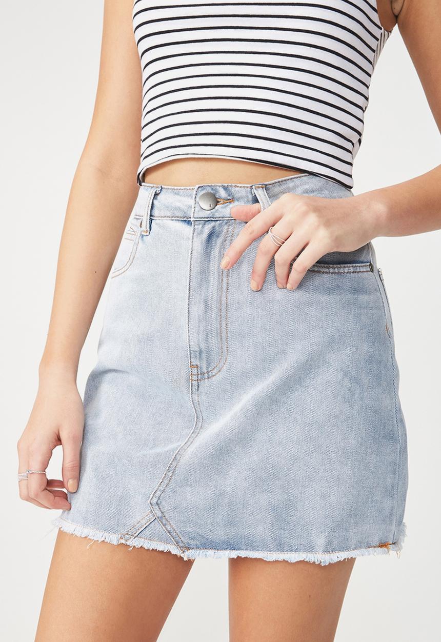 Cotton On - The re-made summer mini denim skirt - blue