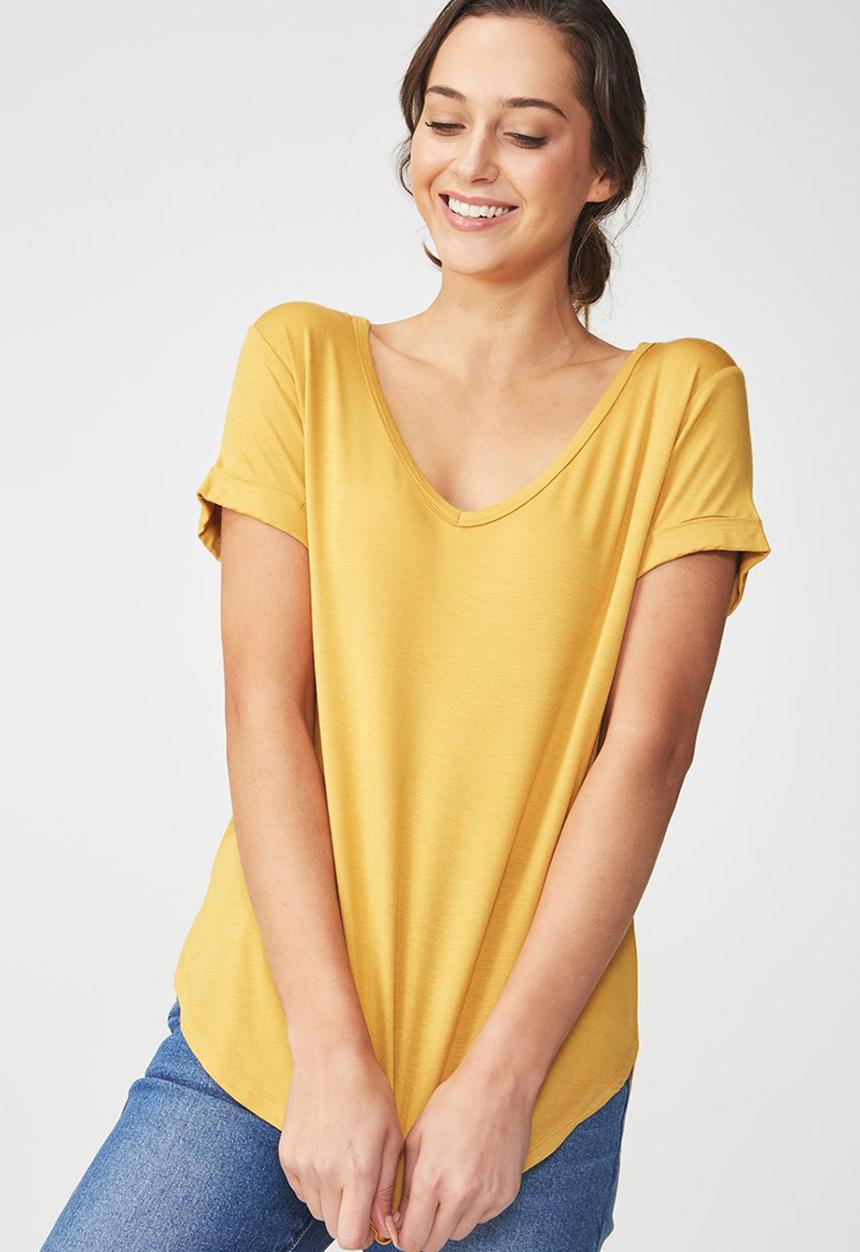 Cotton On - Karly summer short sleeve v-neck top - mustard