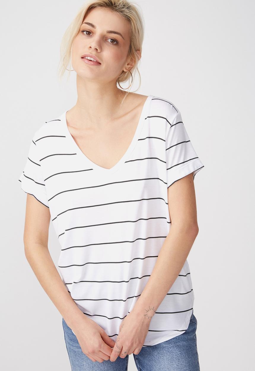 Cotton On - Karly summer short sleeve v-neck top - white & black 