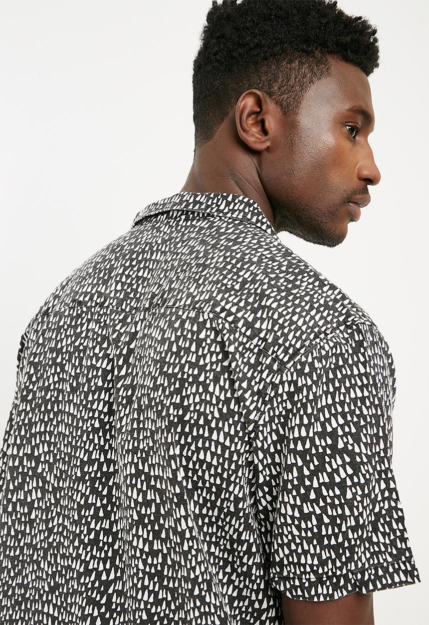Cotton On - 91 Shirt - black & white