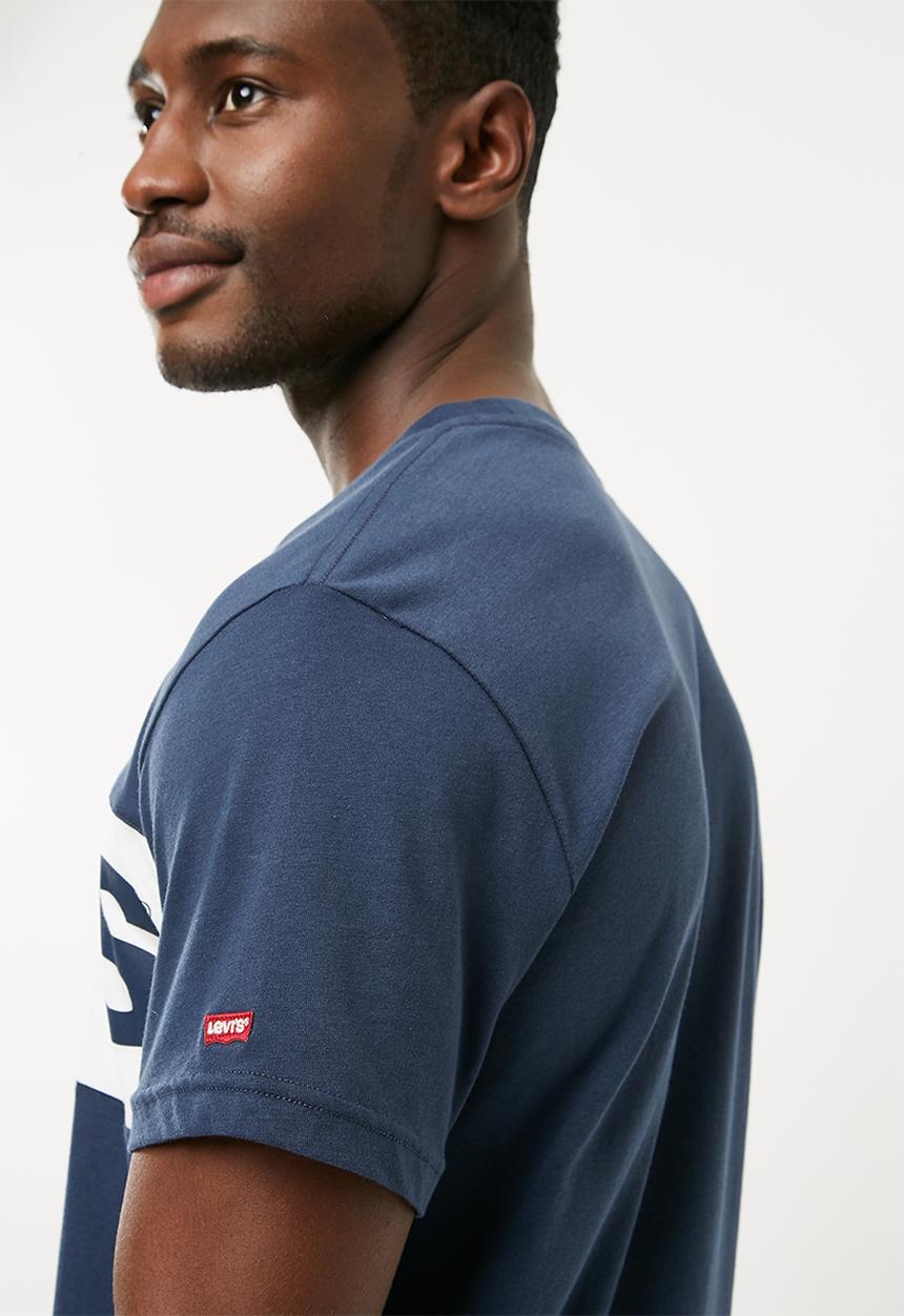 Levi’s® - Classic colour block tee - navy & white