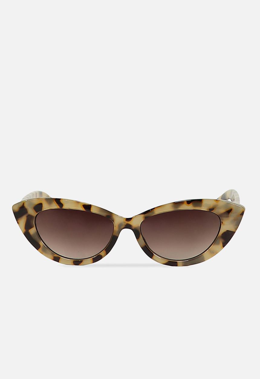Rubi - Delilah cat eye sunglasses - milk tort