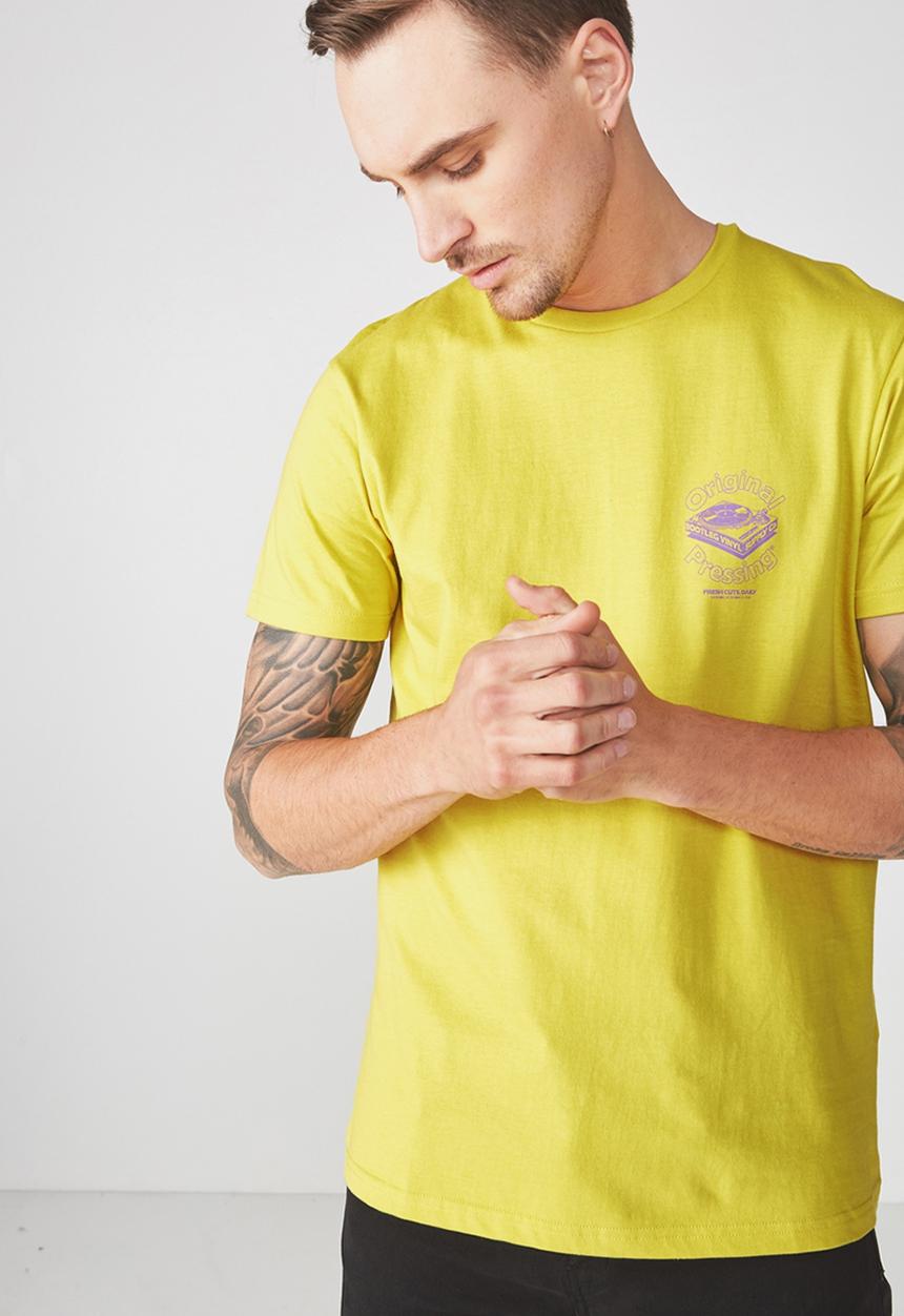 Cotton On - Tbar short sleeve tee - yellow