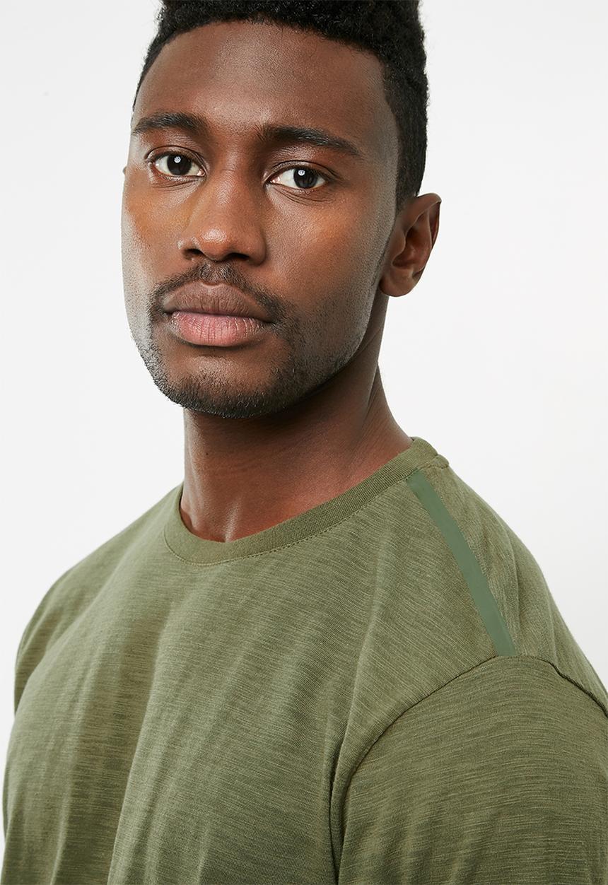 Cotton On - Coar urban tech tee - green