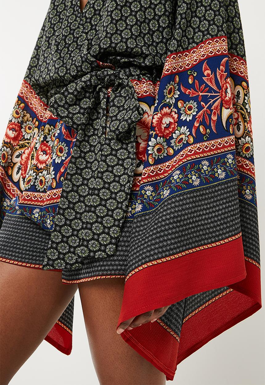 Missguided - Flared sleeve mixed print playsuit - multi