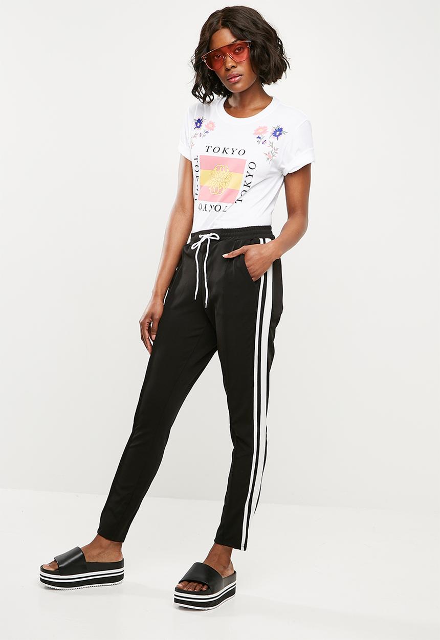 Missguided - Tokyo floral T-shirt - white