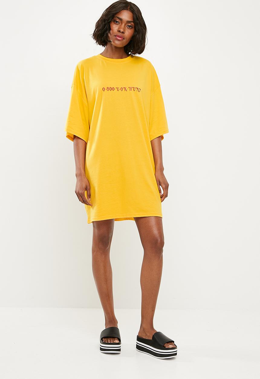 Missguided - Oversized short sleeve T-shirt dress - yellow