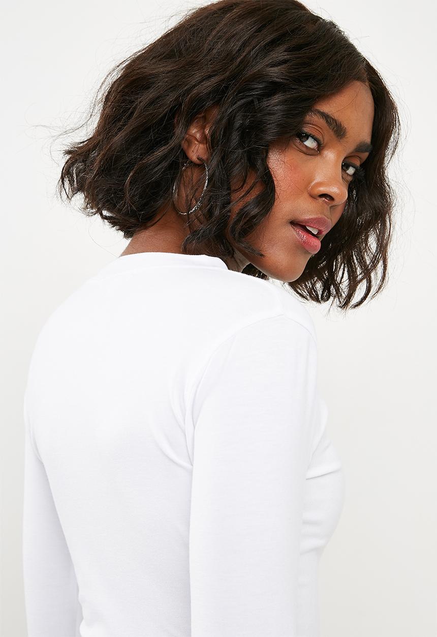 Missguided - Button front long sleeve crop top - white