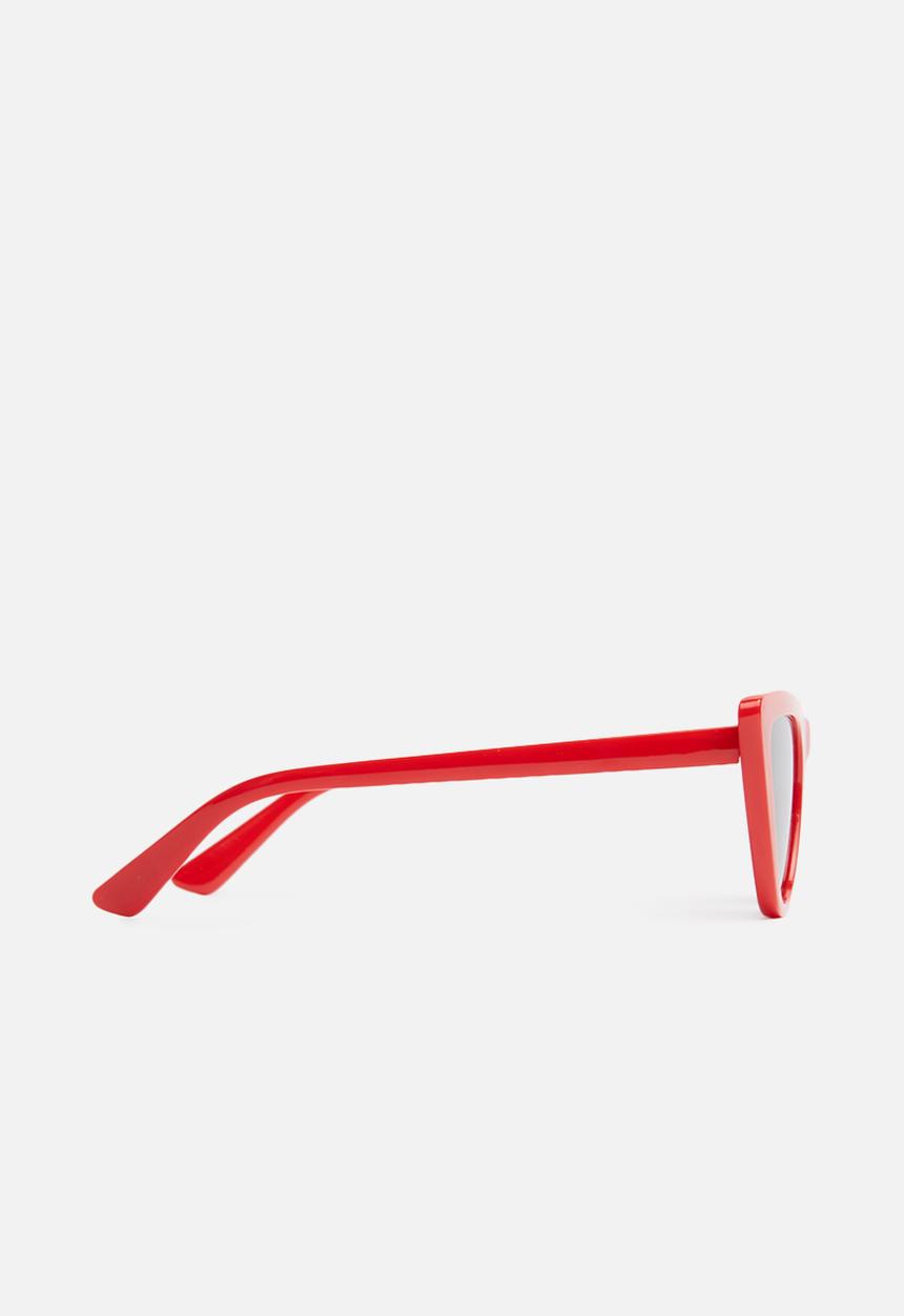 Superbalist - Sammi catseye sunglasses - red