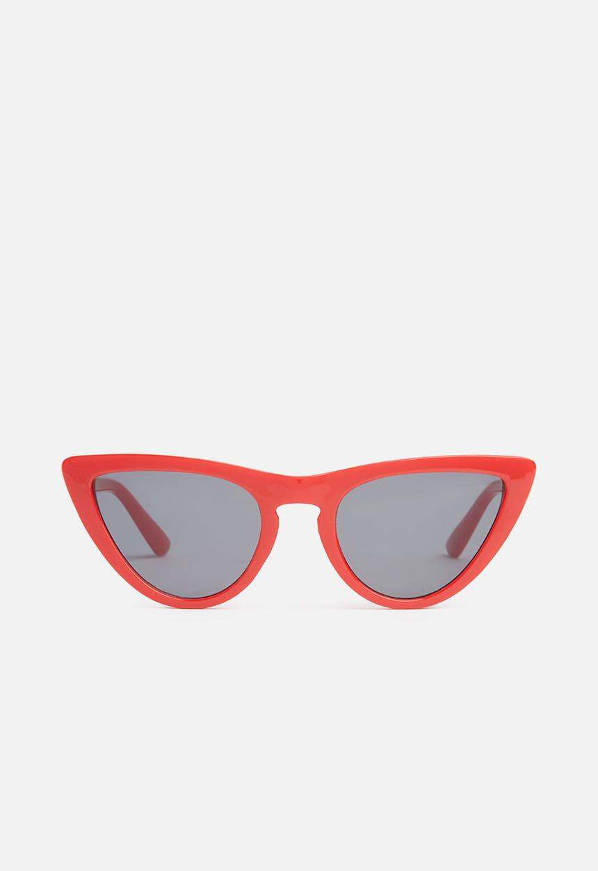 Superbalist - Sammi catseye sunglasses - red