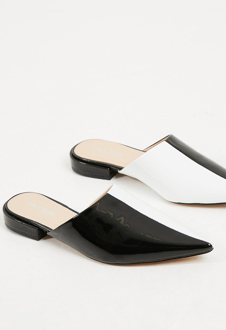 Public Desire - Iggy slider - blank & white
