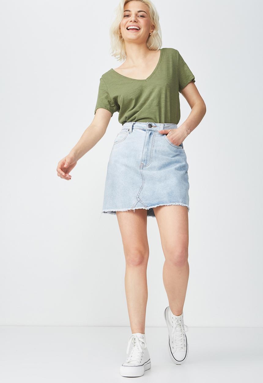 Cotton On - The deep V-neck - khaki
