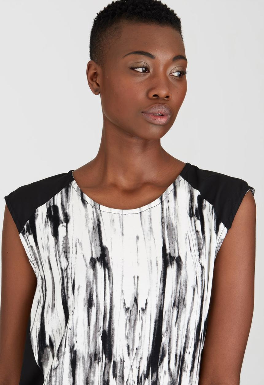 Kate Jordan - Contrast Vest Black and White
